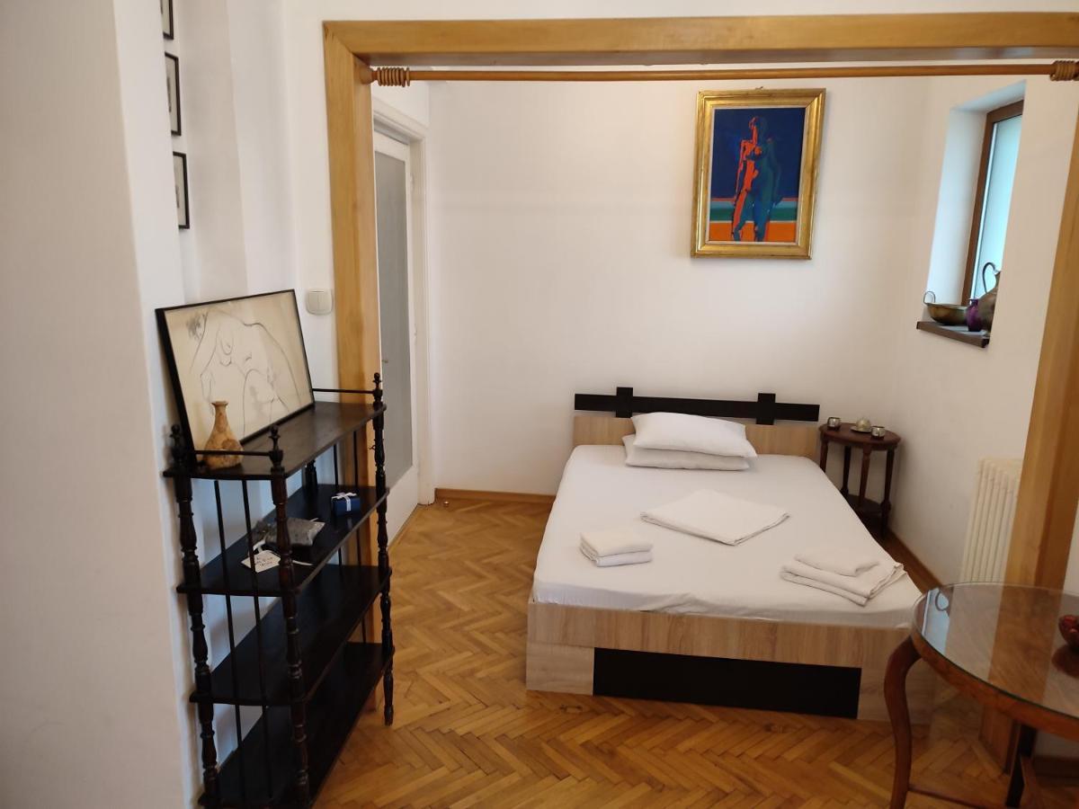 Accommodation Ateneu Palace Bucureşti Exterior foto