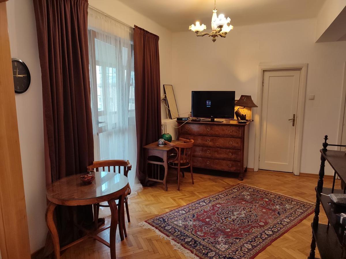 Accommodation Ateneu Palace Bucureşti Exterior foto