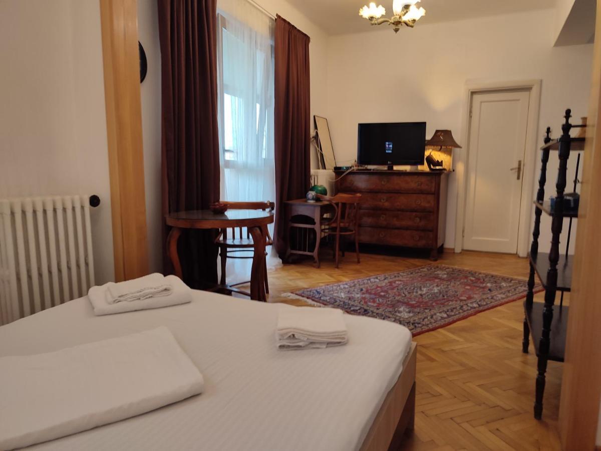 Accommodation Ateneu Palace Bucureşti Exterior foto