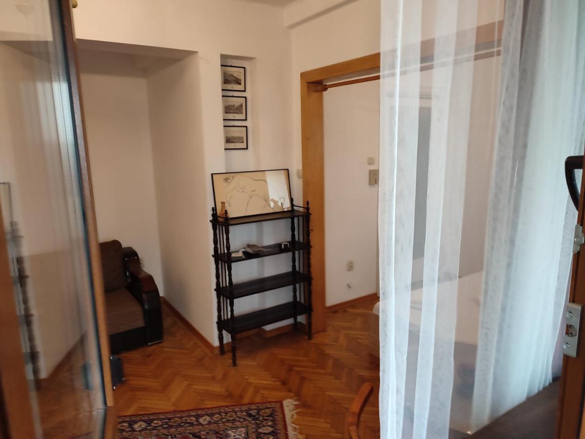 Accommodation Ateneu Palace Bucureşti Exterior foto
